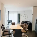 Citynest Luxe Haven Апартаменты *